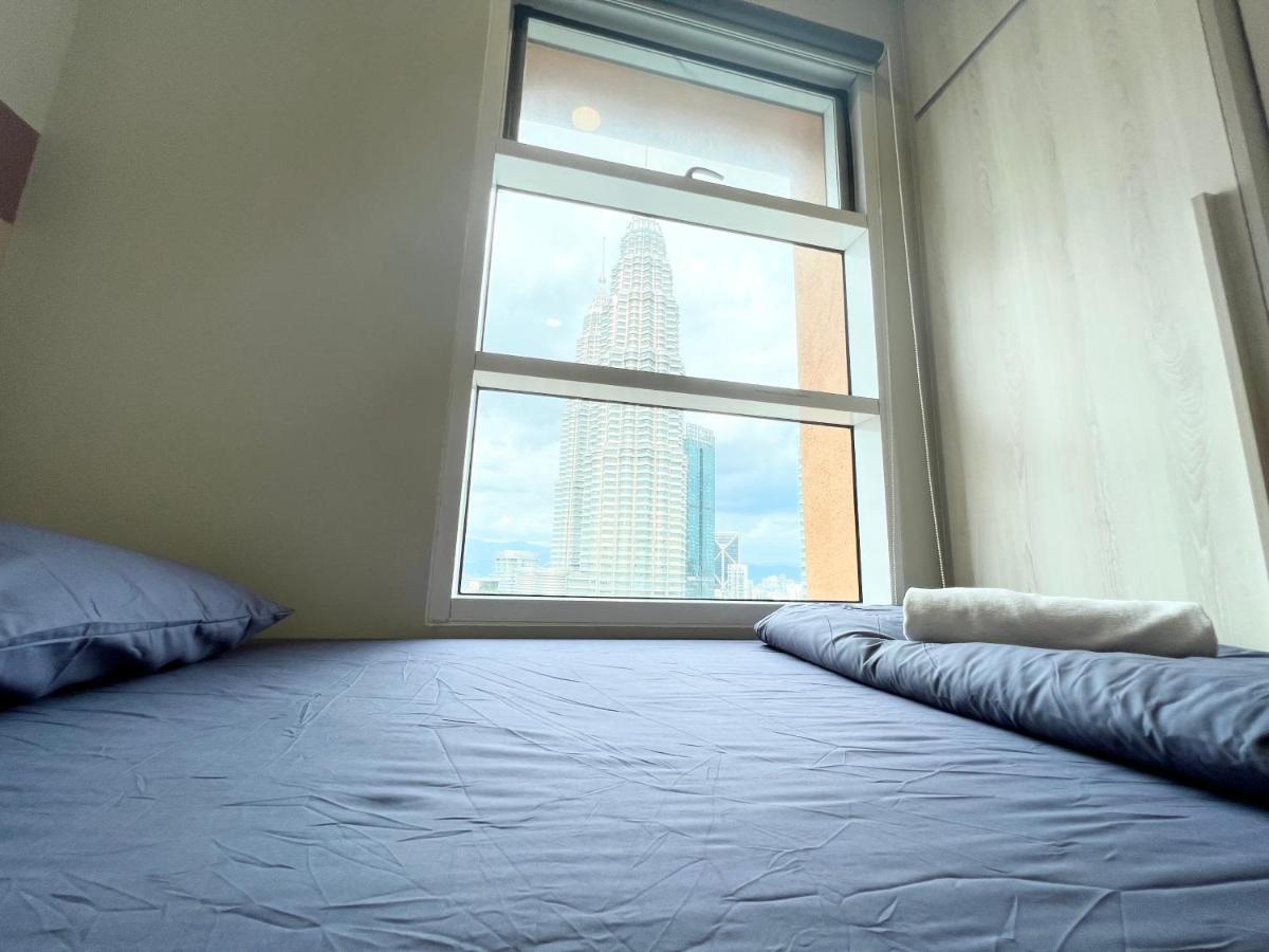 Sky Suites Klcc By Pnut Куала Лумпур Екстериор снимка