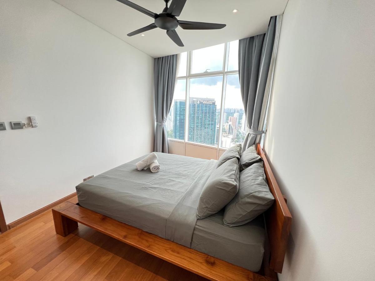 Sky Suites Klcc By Pnut Куала Лумпур Екстериор снимка