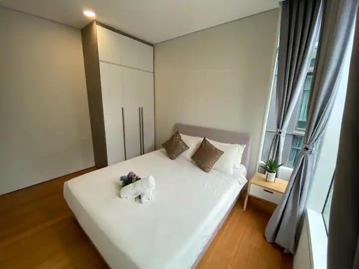 Sky Suites Klcc By Pnut Куала Лумпур Екстериор снимка